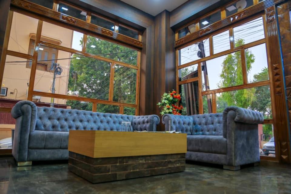 Amor Hotel Gangānagar Extérieur photo