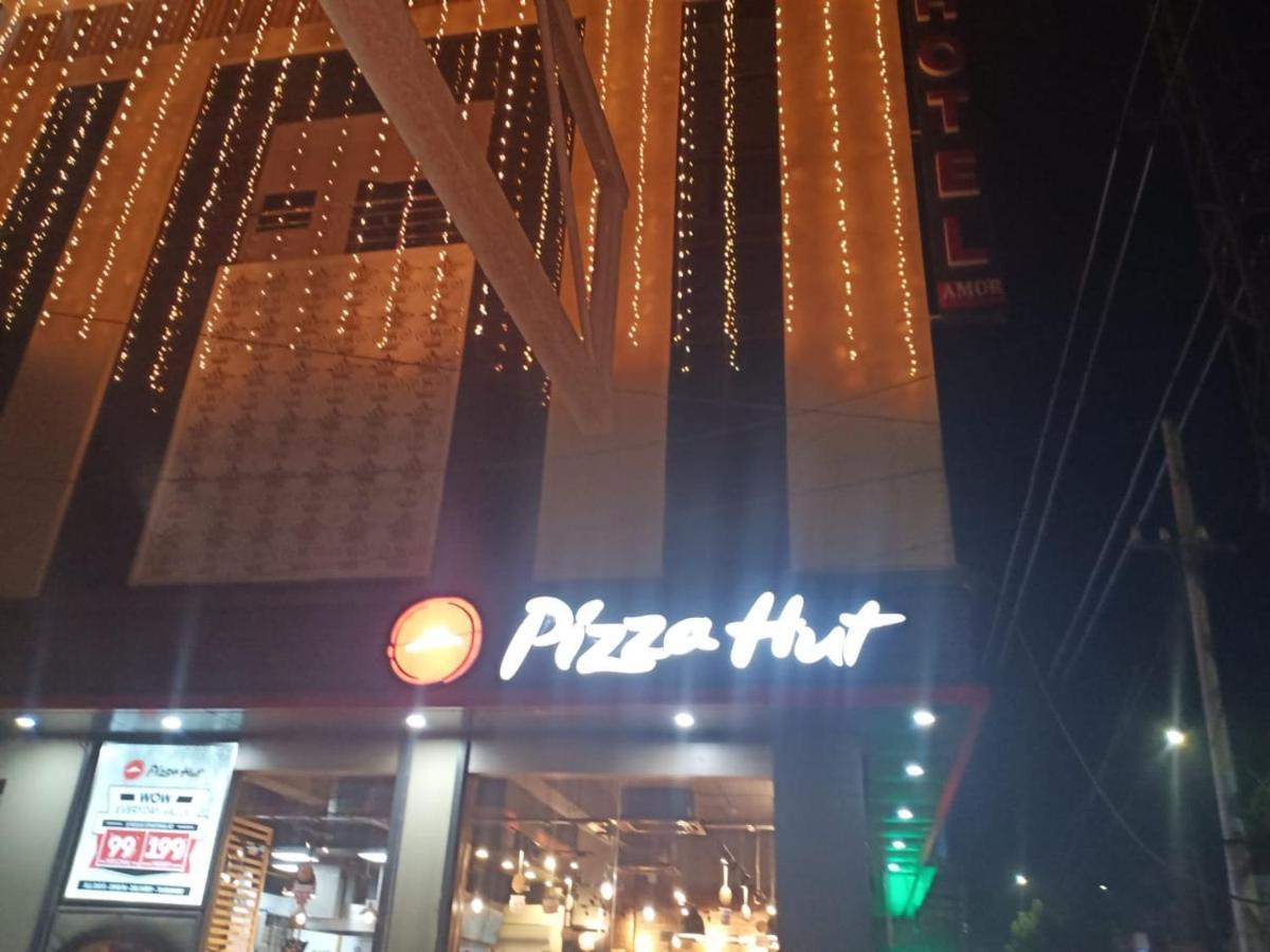 Amor Hotel Gangānagar Extérieur photo
